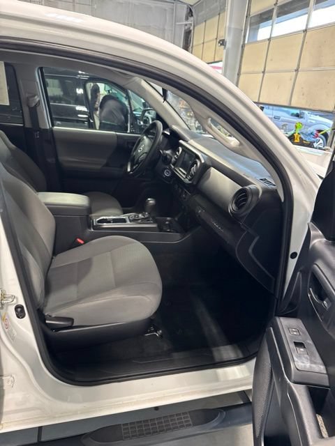 Used 2019 Toyota Tacoma SR w/ SR Convenience Package RWD image 13