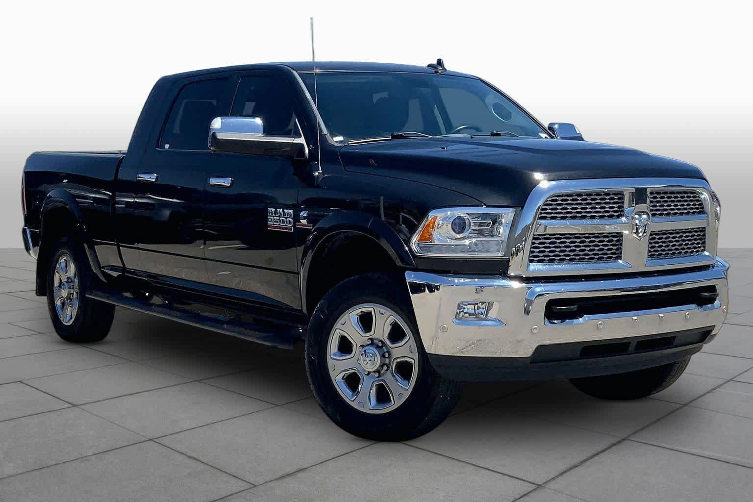 Used 2017 RAM 3500 Laramie AWD/4WD image 3