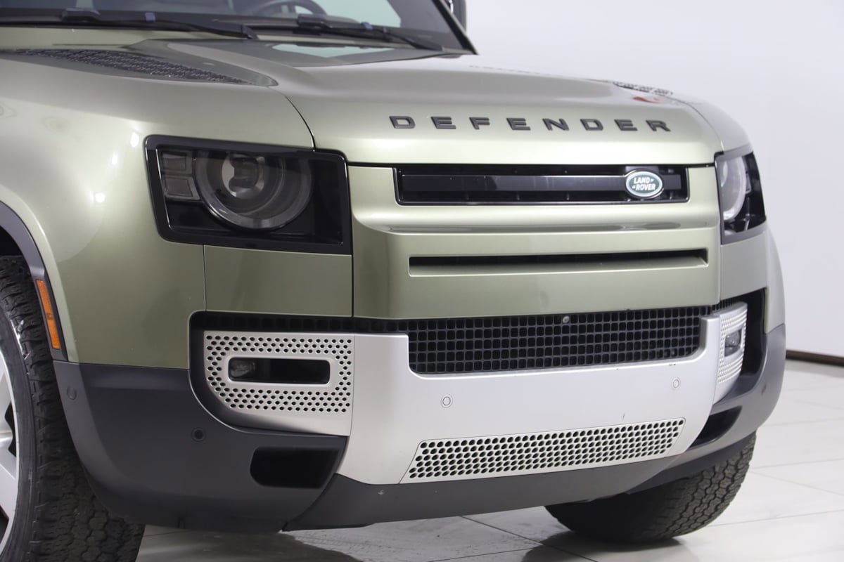 Used 2020 Land Rover Defender 110 First Edition AWD/4WD image 39