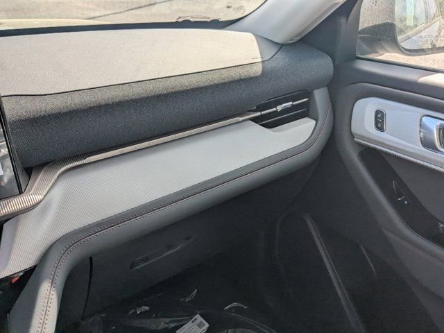 New 2026 Ford Explorer Active image 18
