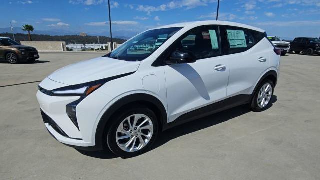 New 2027 Chevrolet Bolt LT w/ Comfort Package FWD image 4