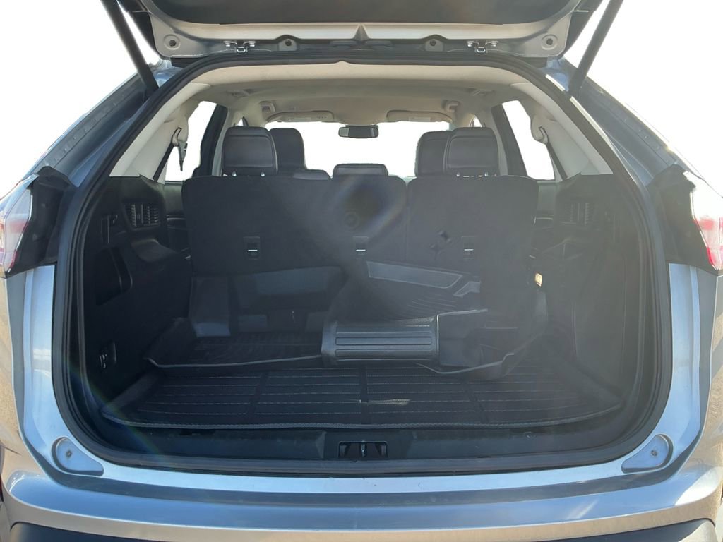 Used 2023 Ford Edge Titanium image 22
