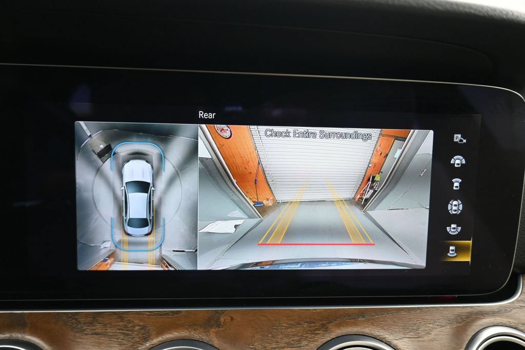 Used 2022 Mercedes-Benz E 350 Sedan w/ AMG Line Exterior image 21