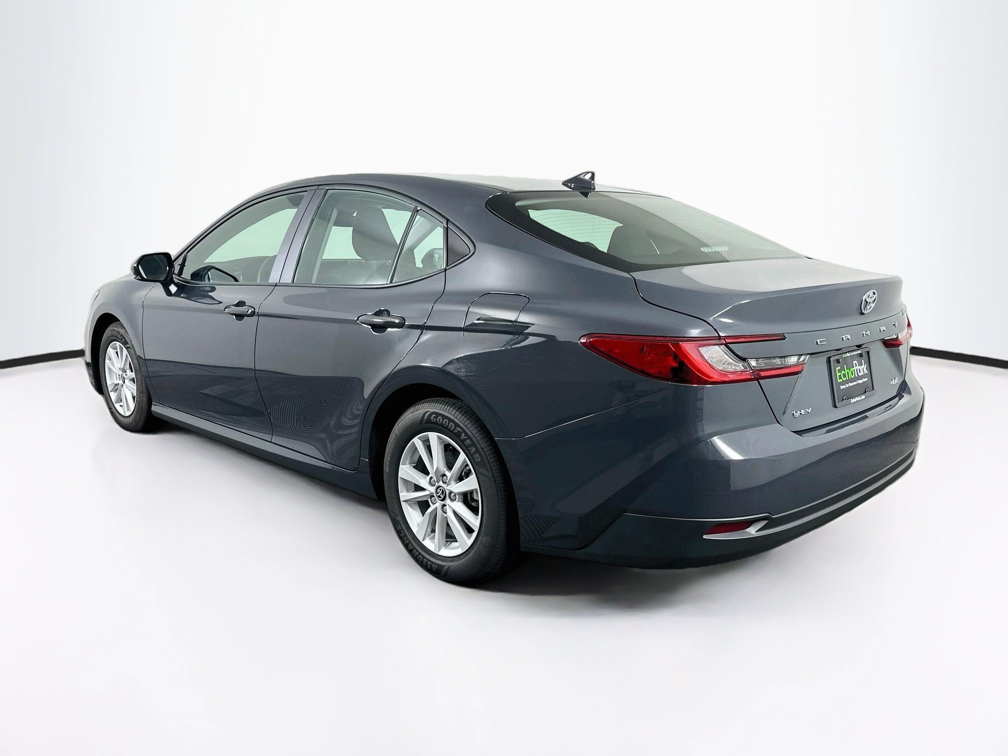 Used 2026 Toyota Camry LE FWD image 5