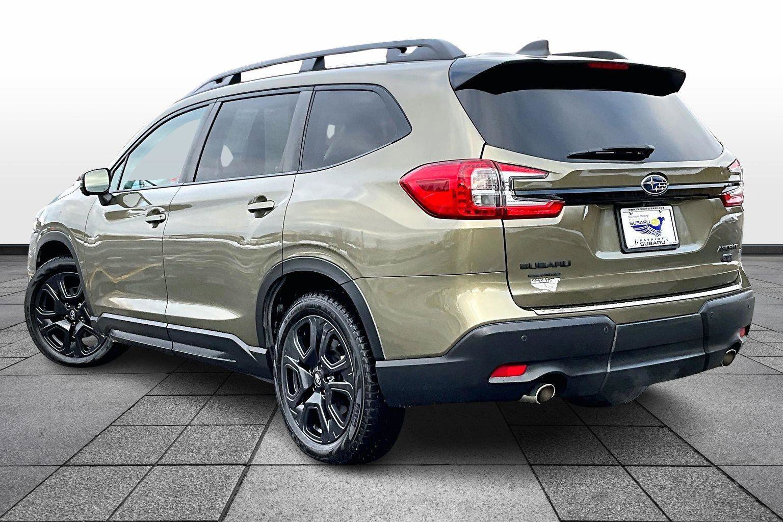 Used 2023 Subaru Ascent Onyx Edition Limited image 2