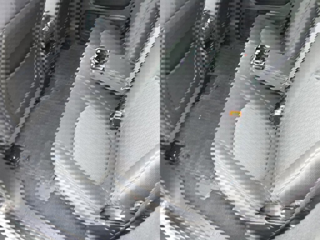 Used 2015 Chevrolet Traverse LT w/ Style and Technology Package image 16