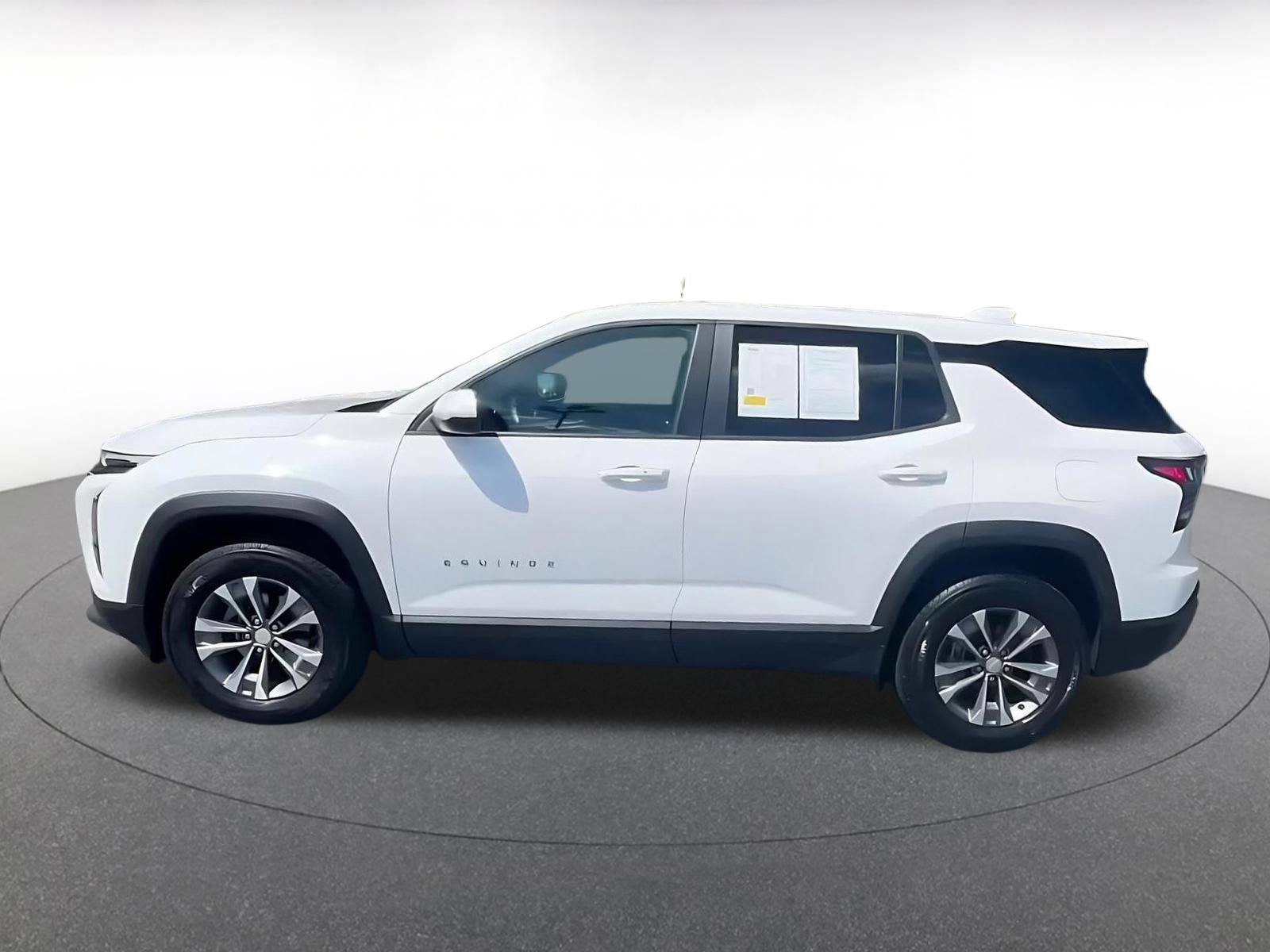 Used 2025 Chevrolet Equinox LT image 9