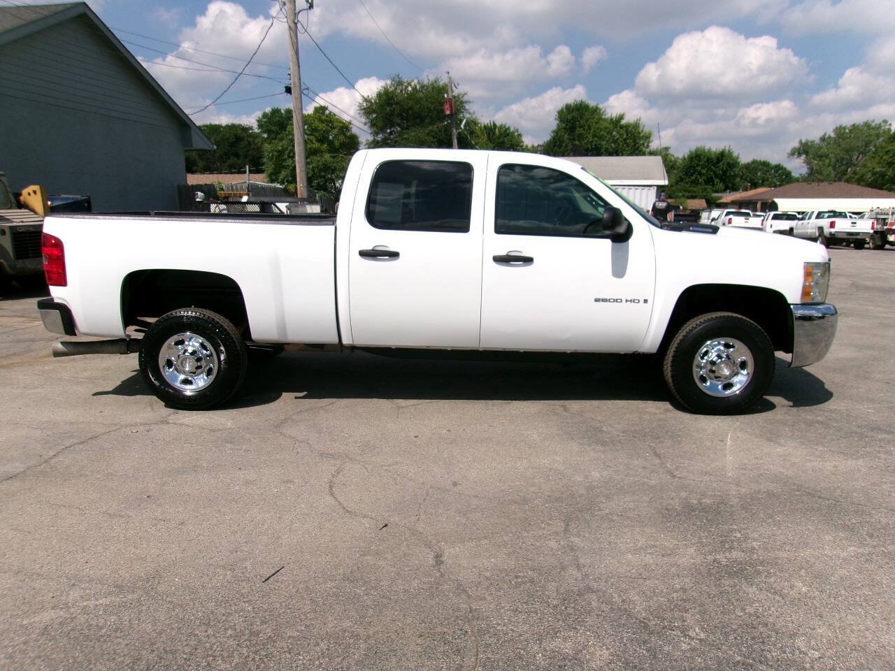 Used 2008 Chevrolet Silverado 2500 W/T AWD/4WD image 1