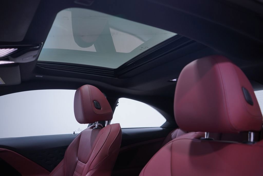 Used 2023 BMW 230i Coupe w/ Convenience Package image 8