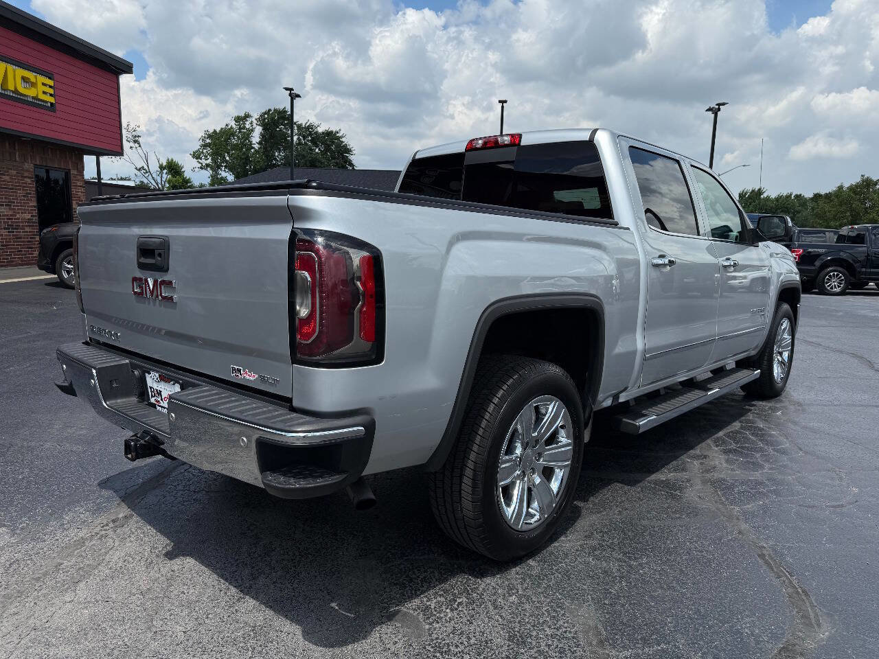 Used 2018 GMC Sierra 1500 SLT image 8