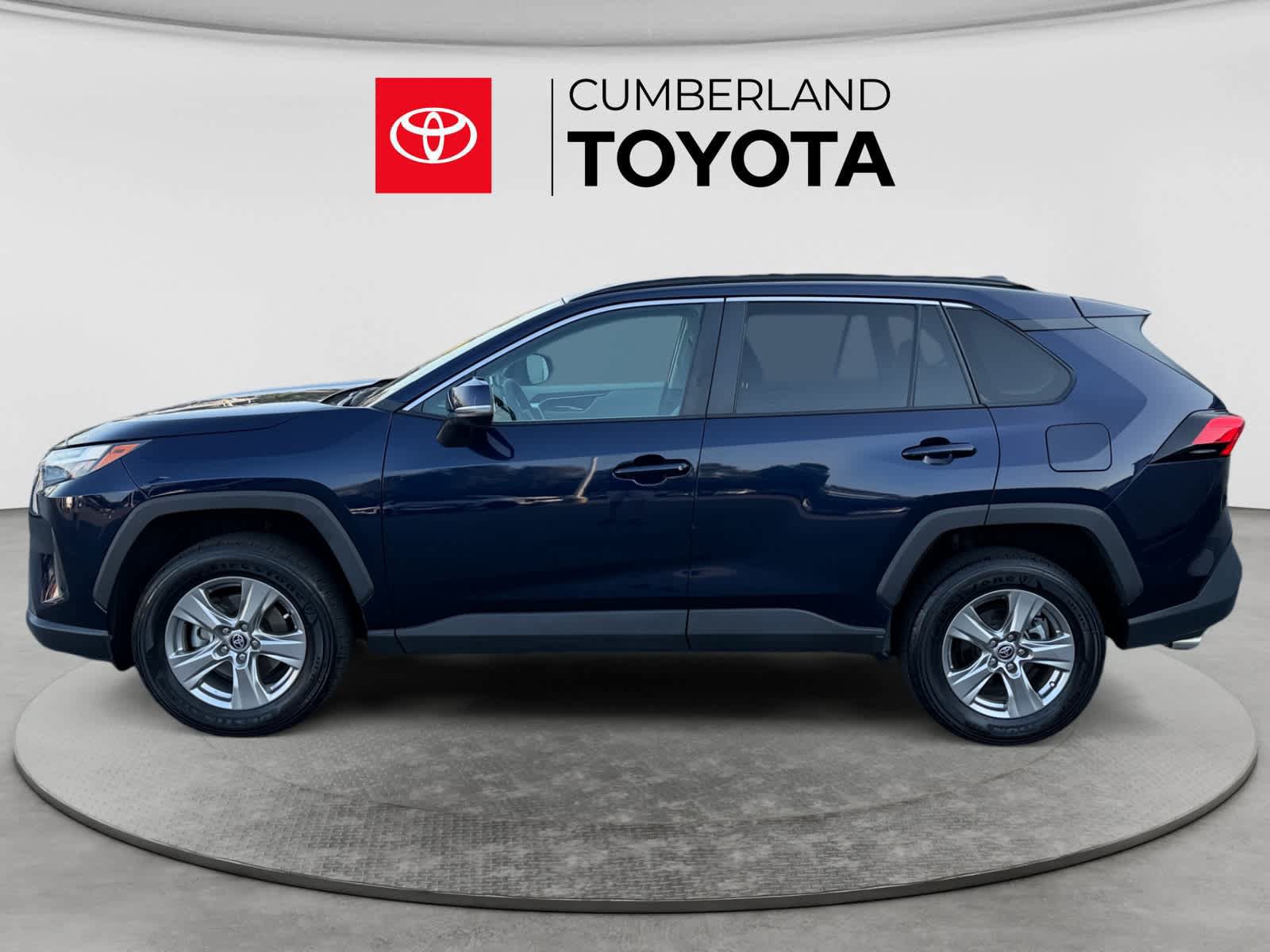 Used 2024 Toyota RAV4 XLE AWD/4WD image 2