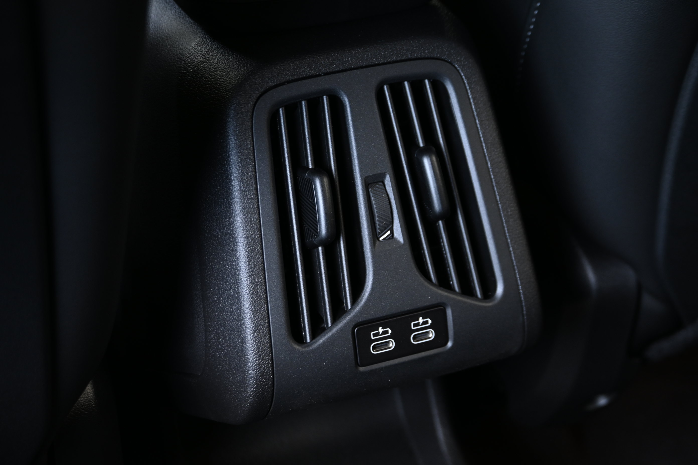 New 2027 BMW X2 xDrive28i AWD/4WD image 26