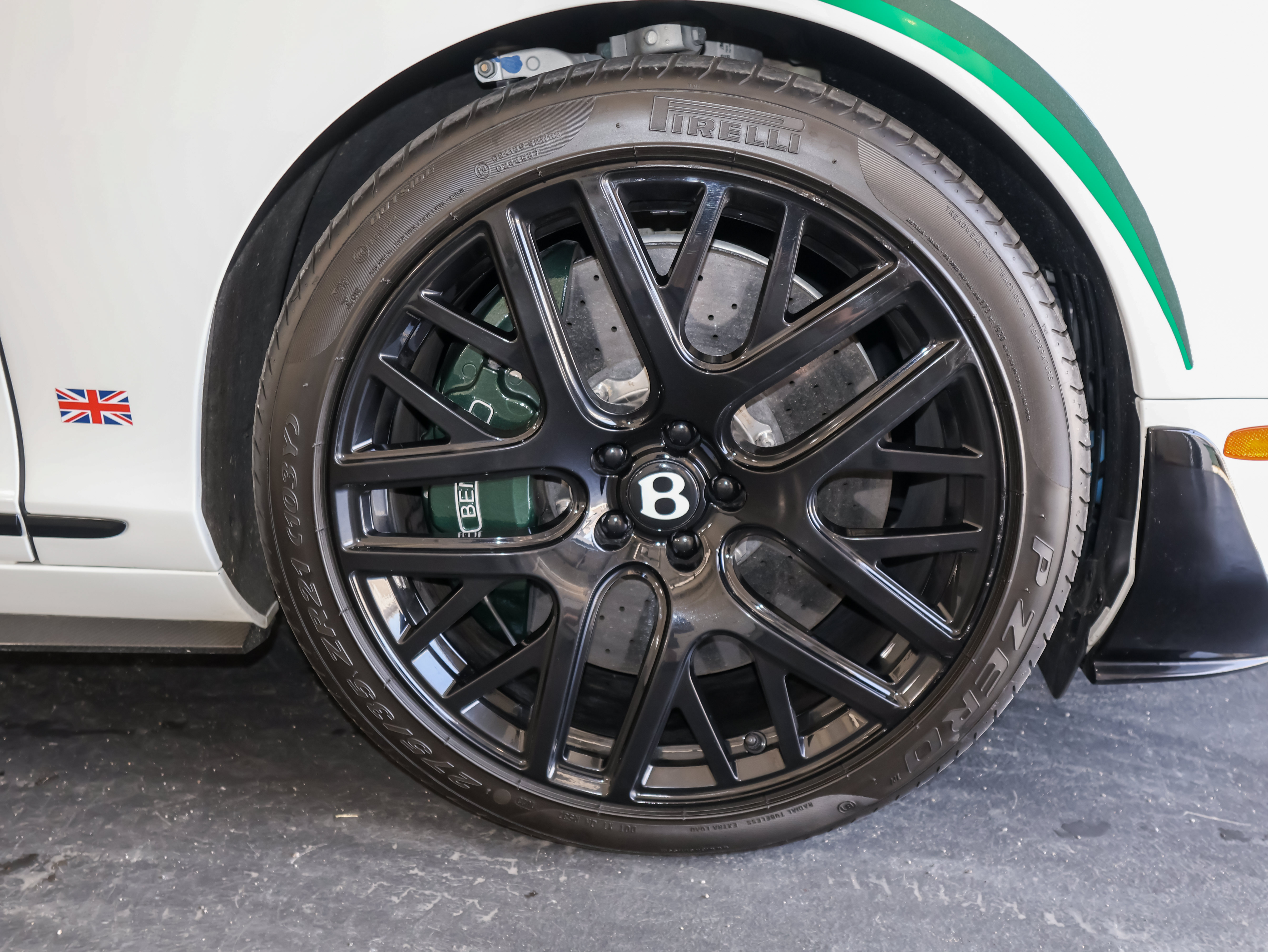 Used 2015 Bentley Continental GT3-R AWD/4WD image 33