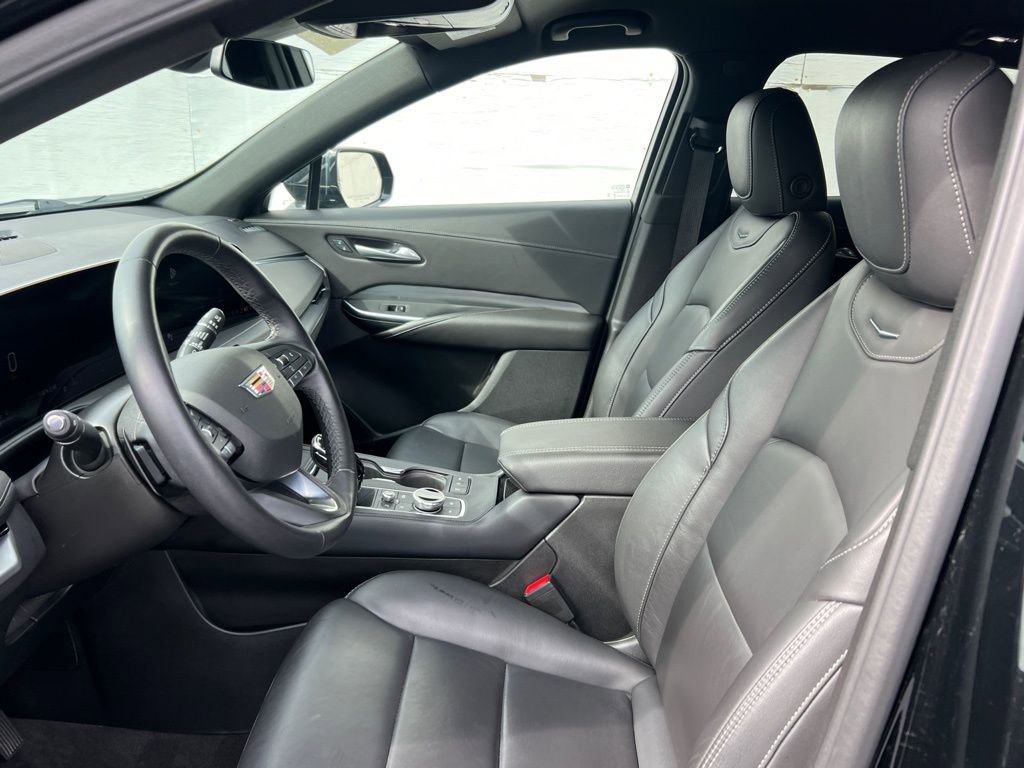 Certified 2025 Cadillac XT4 Premium Luxury image 8