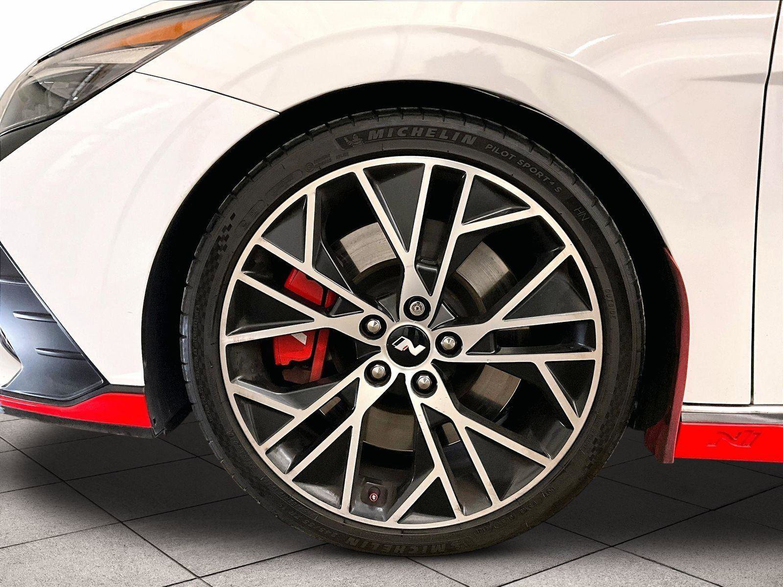 Used 2022 Hyundai Elantra N FWD image 8