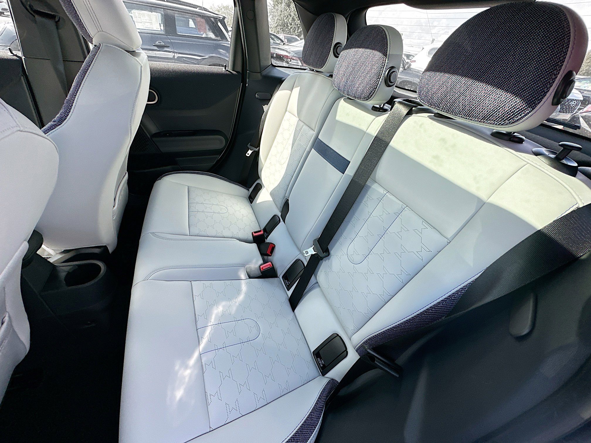 New 2026 MINI Cooper 2-Door Hardtop FWD image 19