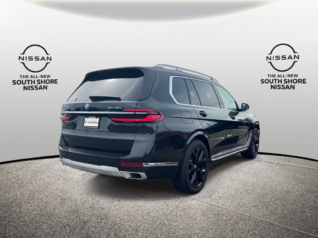 Used 2024 BMW X7 xDrive40i w/ Premium Package AWD/4WD image 5