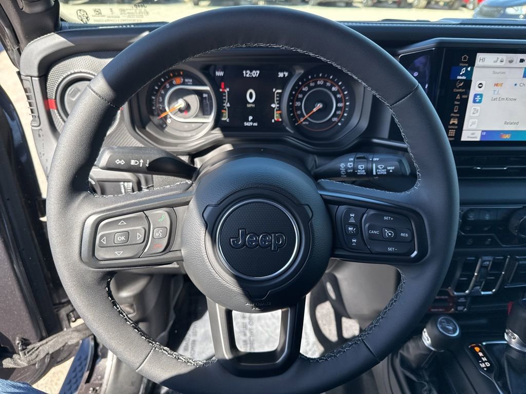 Certified 2025 Jeep Wrangler Unlimited Rubicon image 10