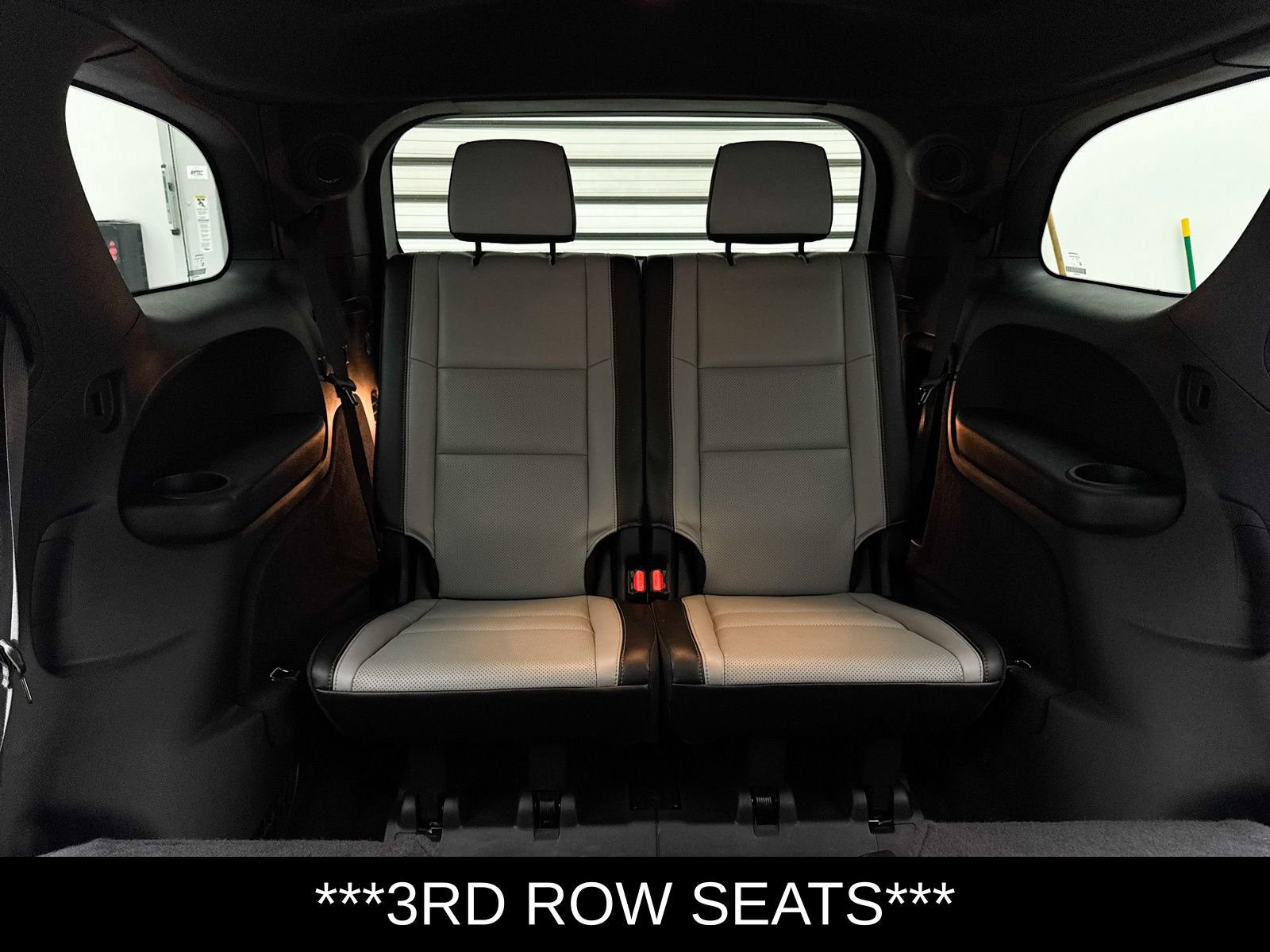 Used 2022 Dodge Durango R/T w/ Blacktop Package AWD/4WD image 11