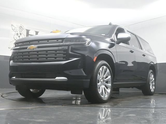 Used 2024 Chevrolet Suburban Premier w/ Premium Package 2 image 4