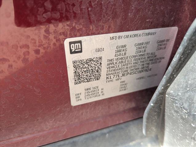 Used 2025 Chevrolet Trax RS w/ Sunroof Package FWD image 16