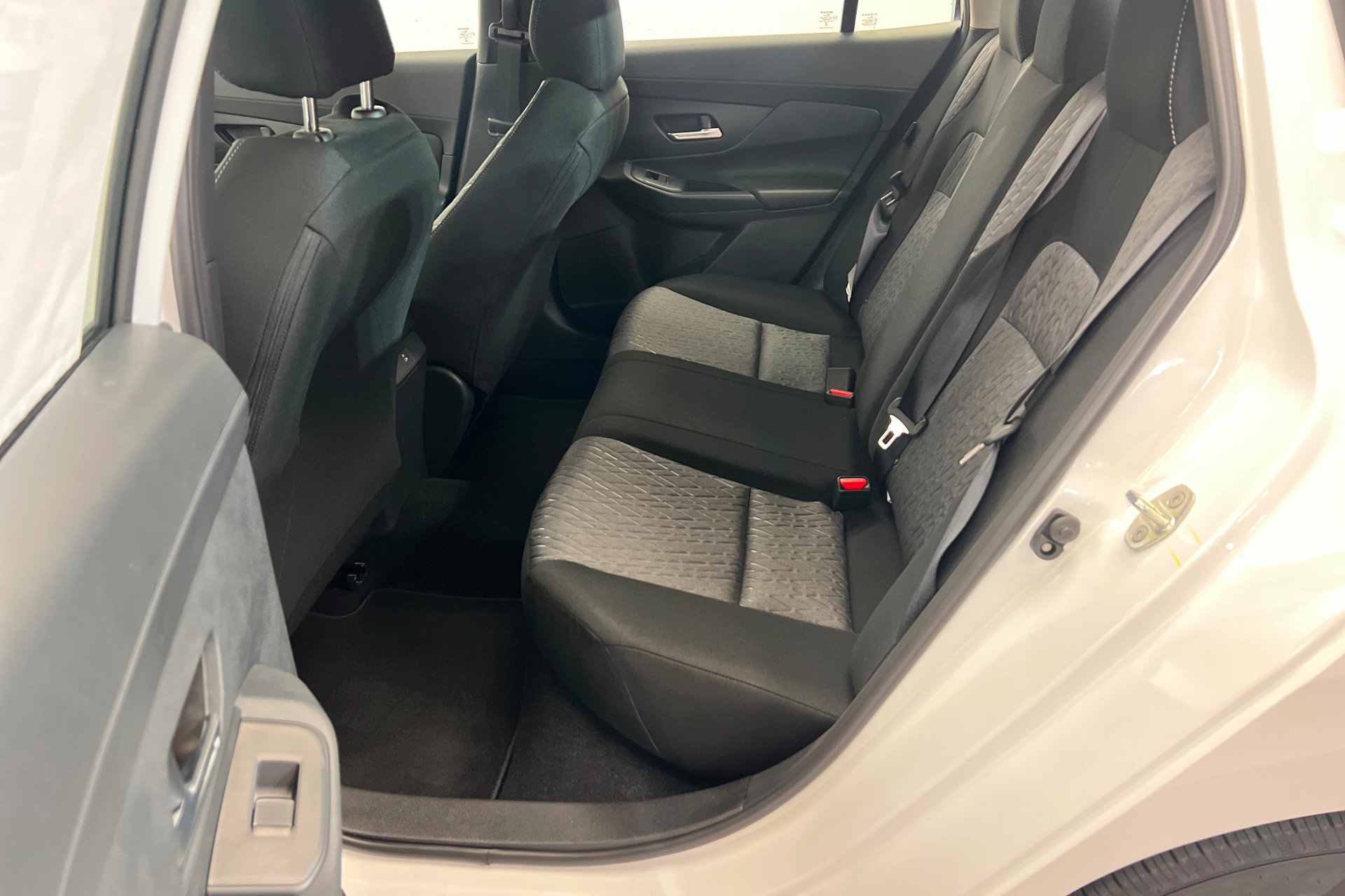 New 2026 Nissan Sentra SV w/ Floor Mat Package FWD image 21
