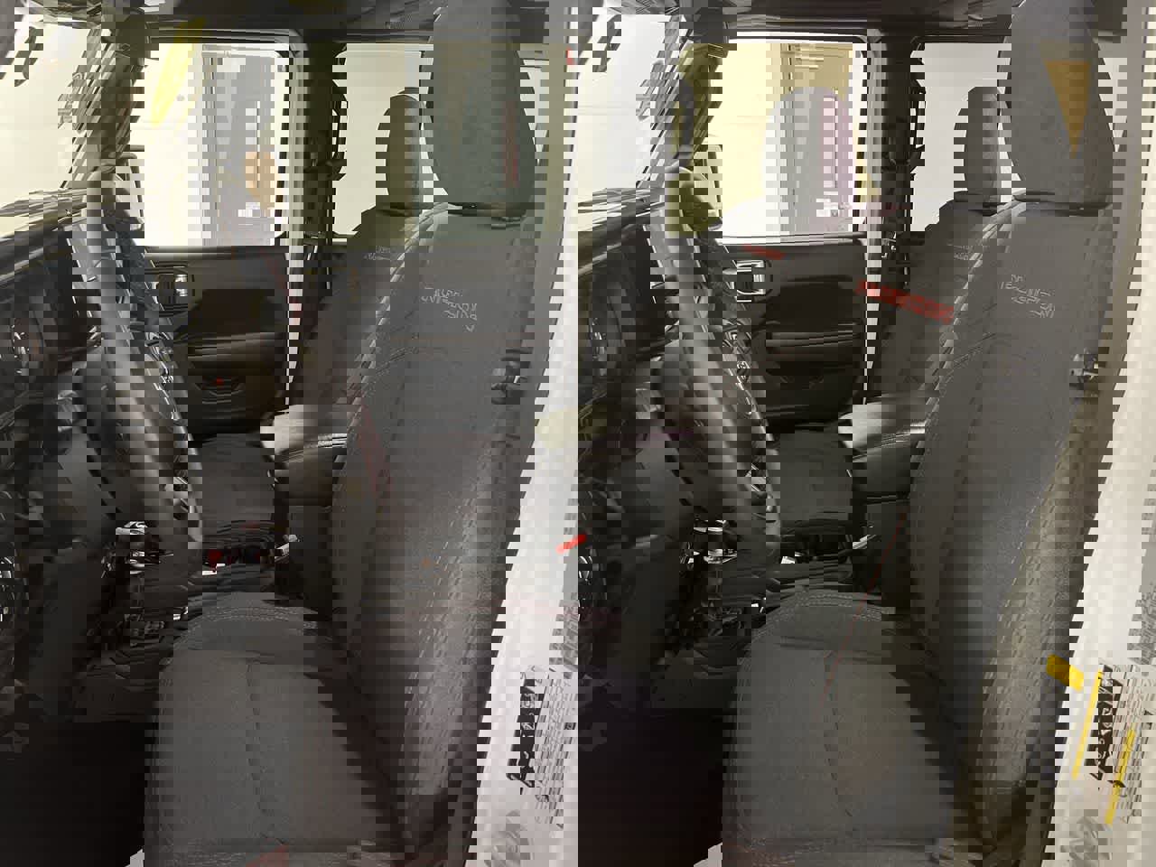 Used 2024 Jeep Wrangler Unlimited Rubicon image 15