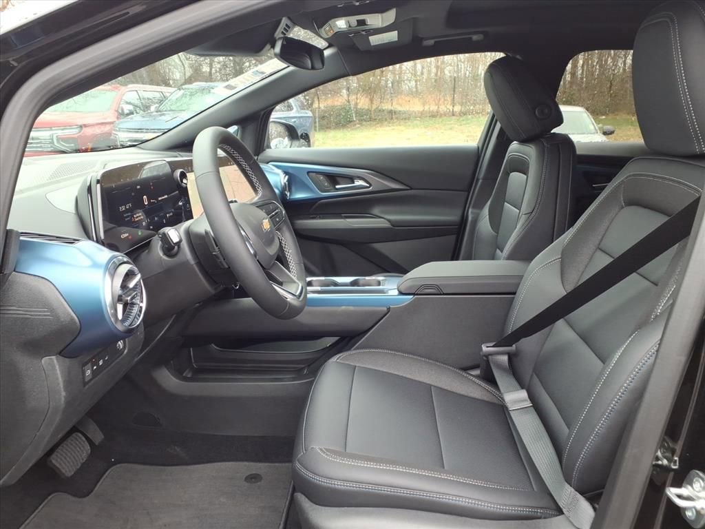 New 2026 Chevrolet Equinox EV LT image 11