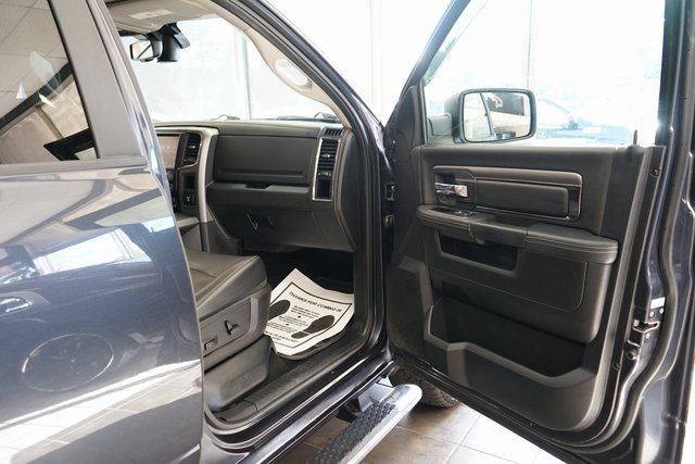 Used 2015 RAM 1500 Sport w/ Sport Premium Group image 39