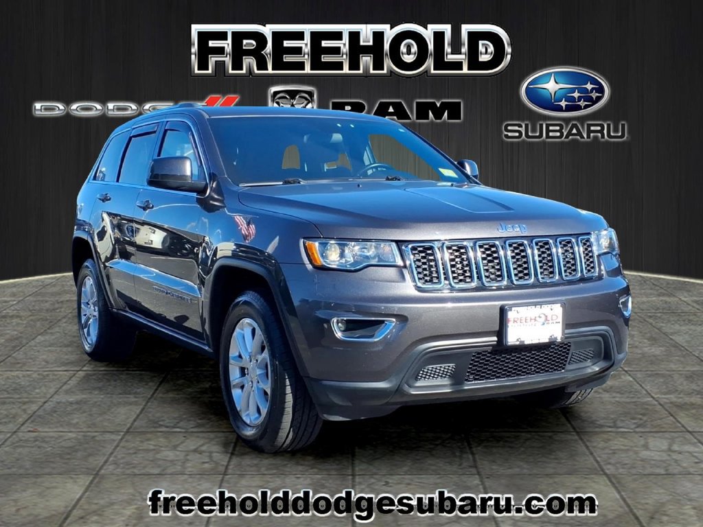 Used 2021 Jeep Grand Cherokee Laredo AWD/4WD image 1