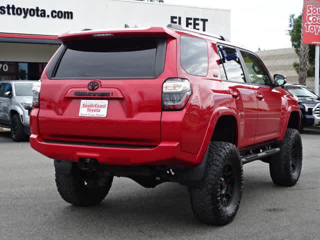 Used 2021 Toyota 4Runner SR5 Premium w/ Moonroof Package RWD image 13