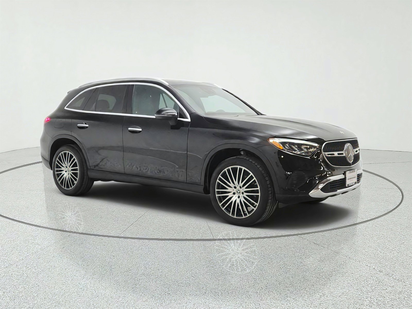 Certified 2023 Mercedes-Benz GLC 300 4MATIC w/ Driver Assistance Package image 3