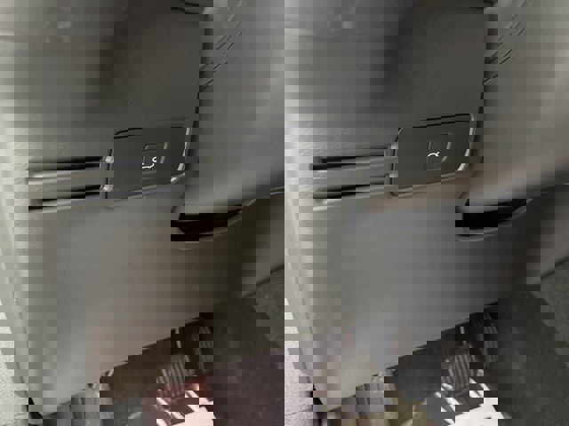 Used 2023 Volvo XC40 B5 Plus w/ Driver Assist Package AWD/4WD image 26