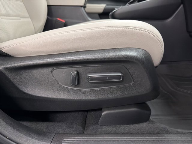 Used 2025 Honda CR-V EX-L image 11