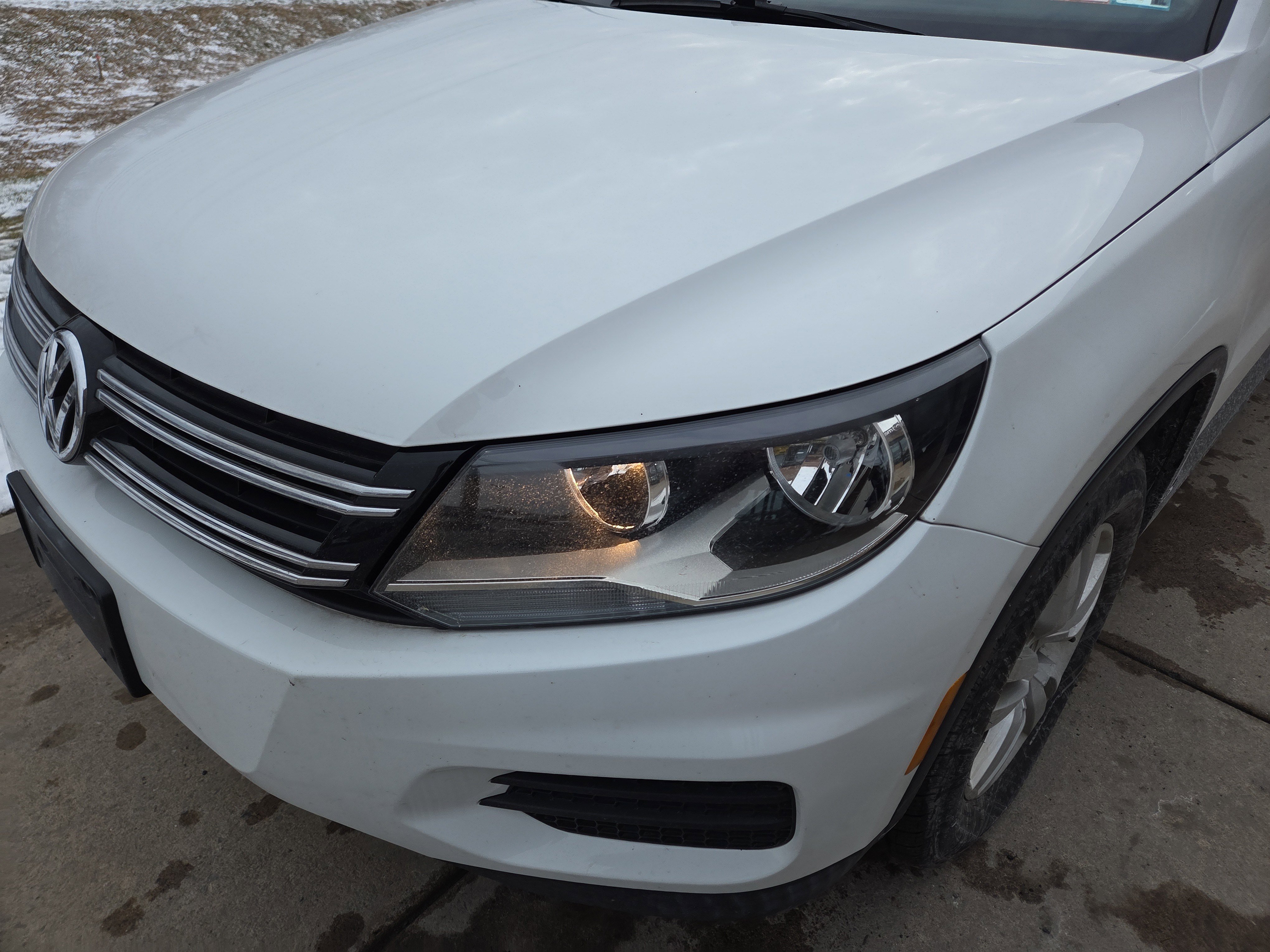 Used 2017 Volkswagen Tiguan S image 8