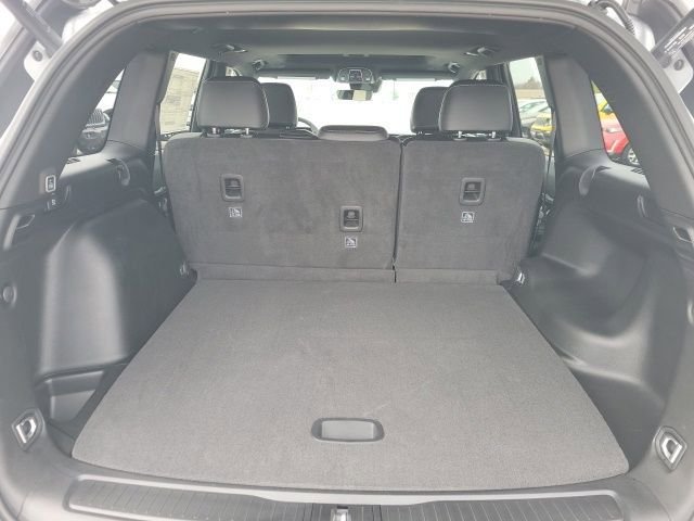 New 2026 Jeep Grand Cherokee Altitude RWD image 26