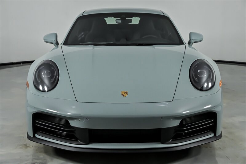 Used 2026 Porsche 911 Carrera RWD image 5