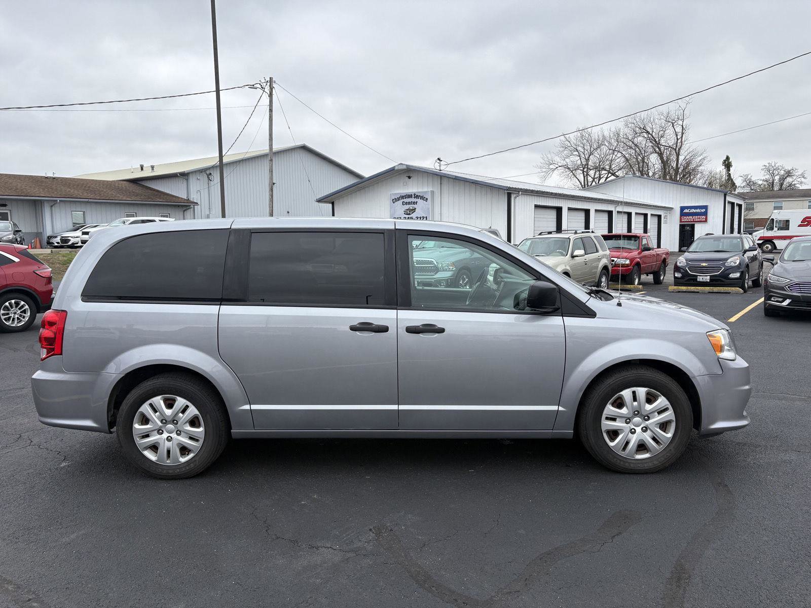 Used 2020 Dodge Grand Caravan SE image 23