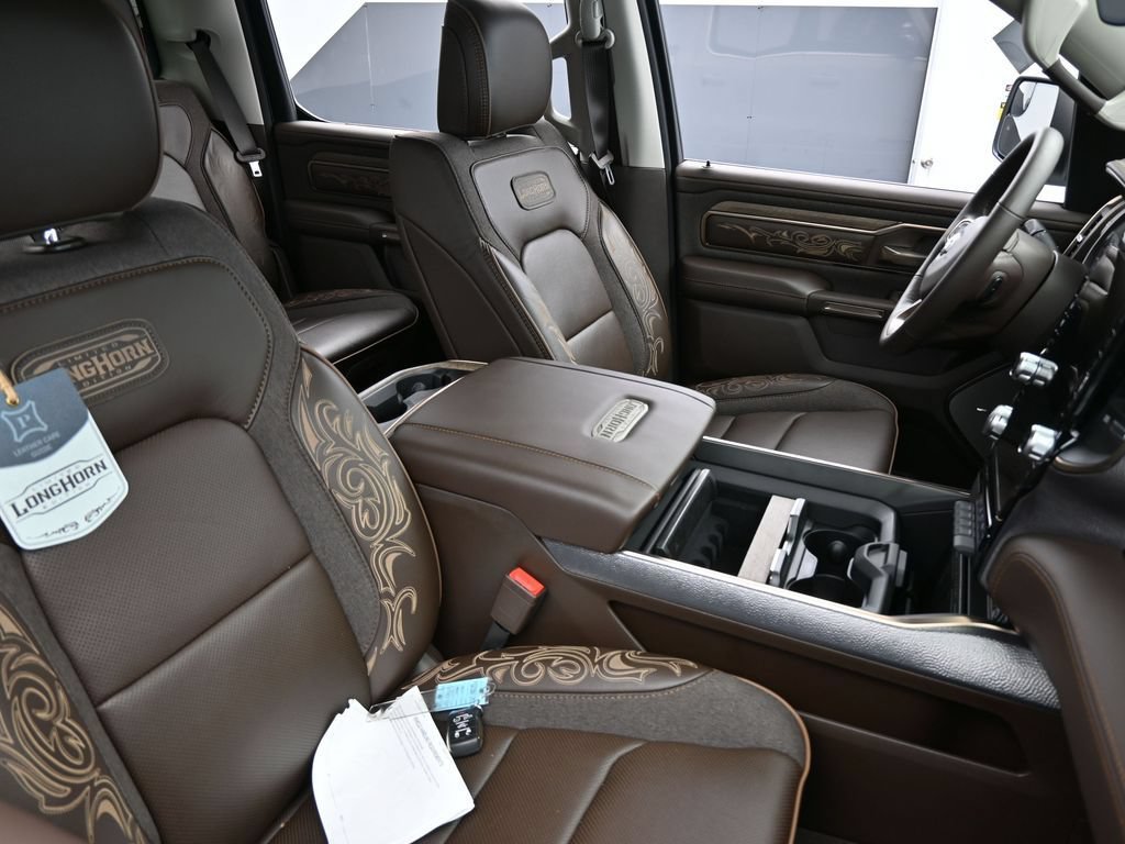 Used 2025 RAM 1500 Limited AWD/4WD image 48