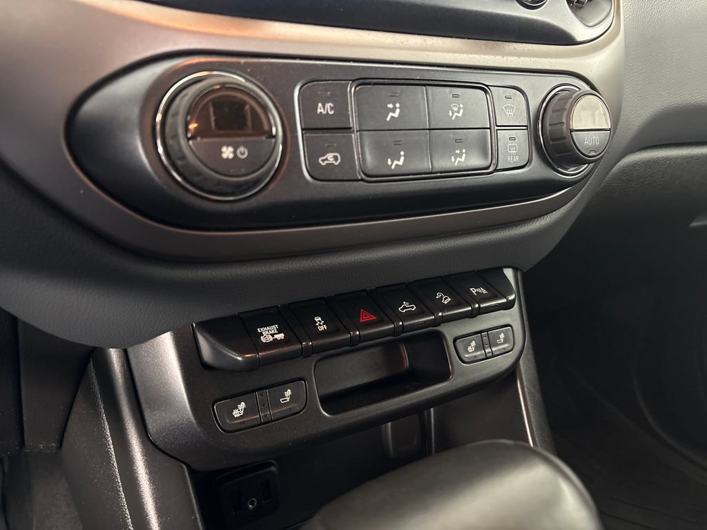 Used 2019 Chevrolet Colorado Z71 AWD/4WD image 42