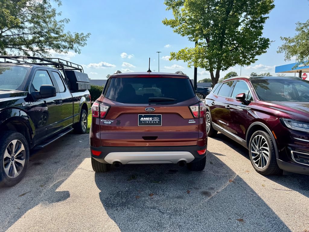 Used 2018 Ford Escape SEL FWD image 3