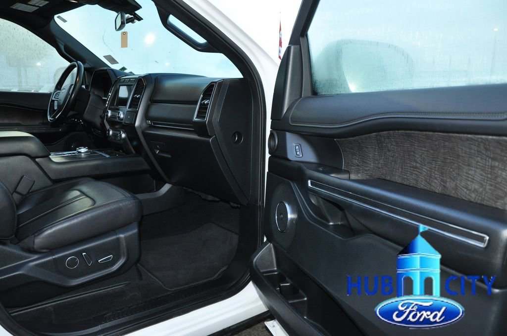 Used 2021 Ford Expedition Limited image 17