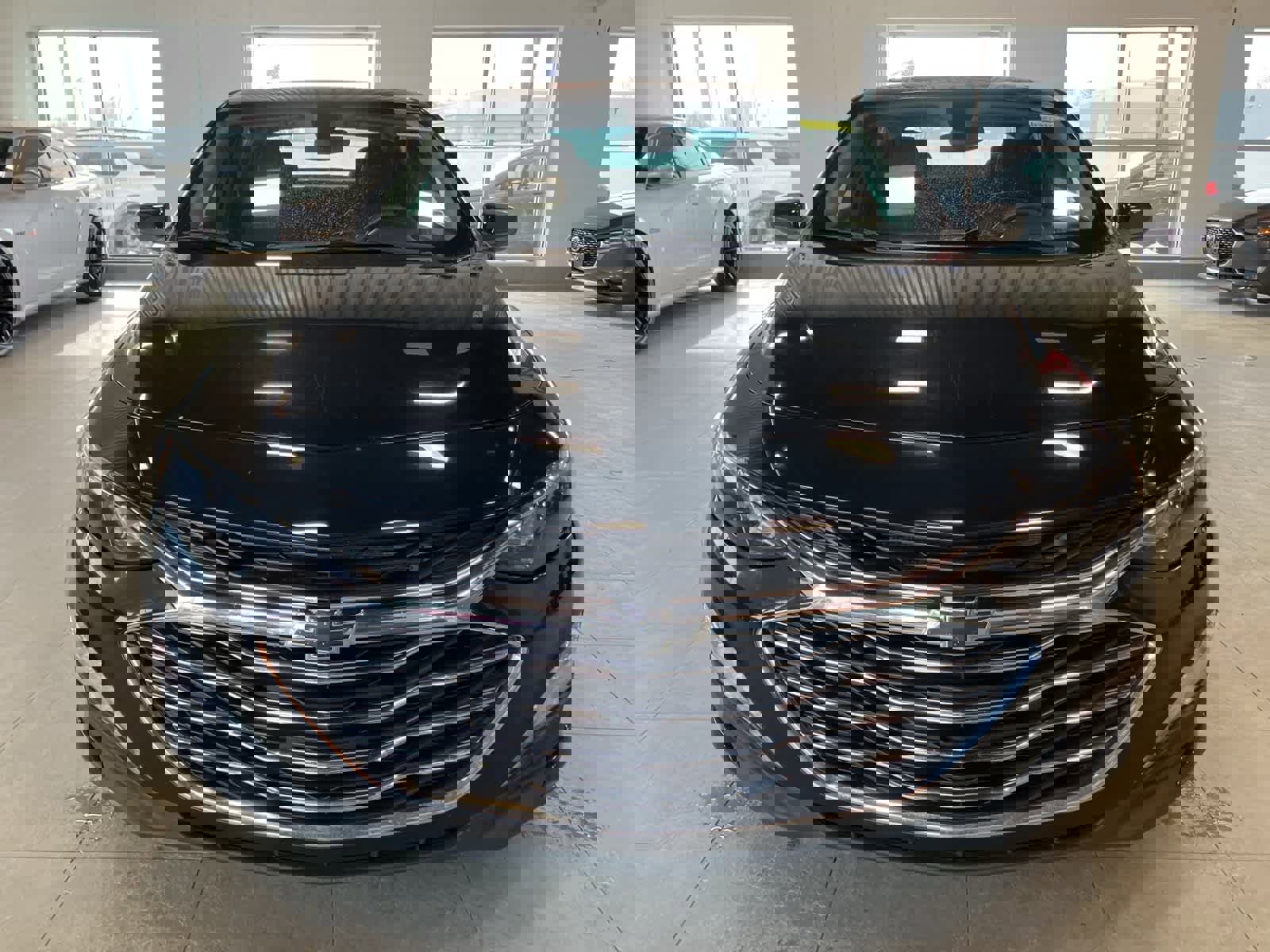 Used 2022 Chevrolet Malibu LT image 2