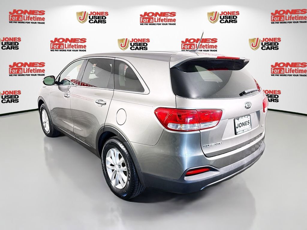 Used 2016 Kia Sorento L image 2
