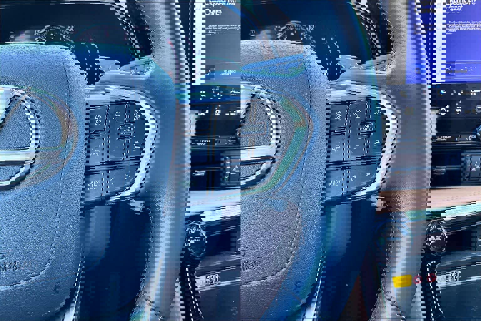 Certified 2025 Lexus NX 250 FWD w/ Premium Package image 24