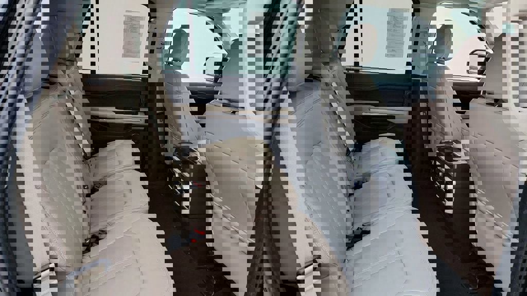 Used 2024 Ford Expedition Limited image 22