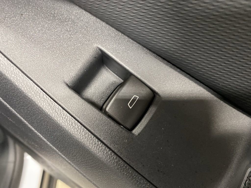 New 2026 Chevrolet Equinox LT w/ Convenience Package II image 35