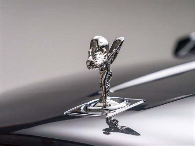 Used 2024 Rolls-Royce Cullinan AWD/4WD image 12