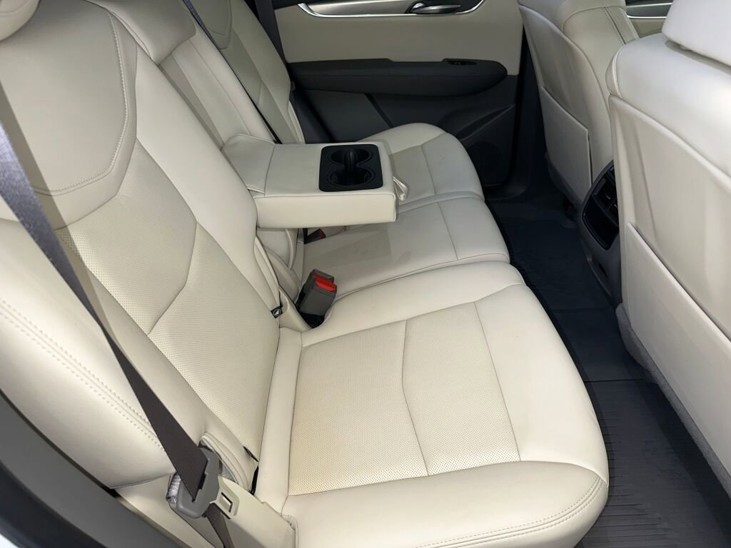 Certified 2021 Cadillac XT5 Premium Luxury image 33