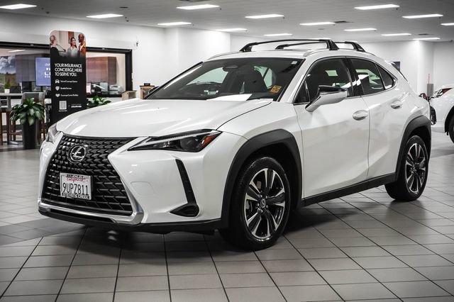 Certified 2025 Lexus UX 300h FWD w/ Accessory Package (Z2) image 3